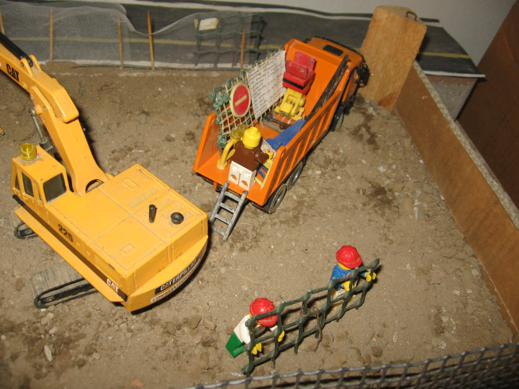 30\12\2006-carico camion con materiale