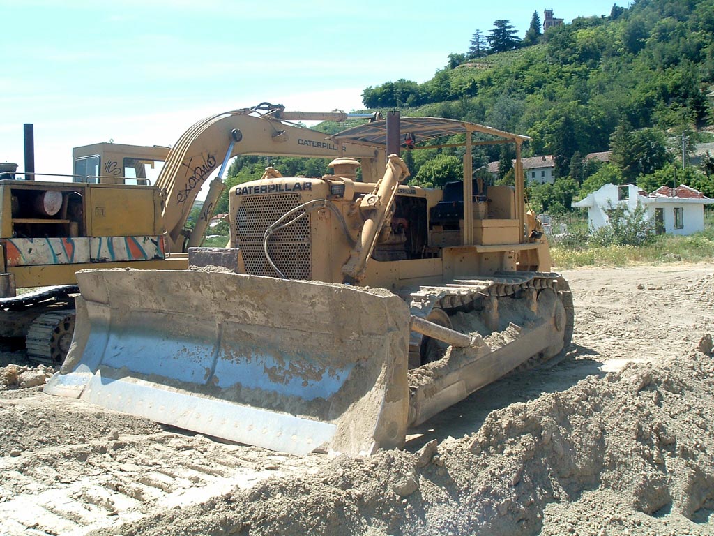 Cat D8H