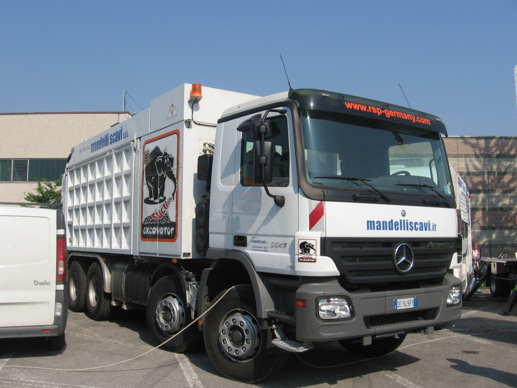 Mercedes-Benz 3541 Suction Excavator