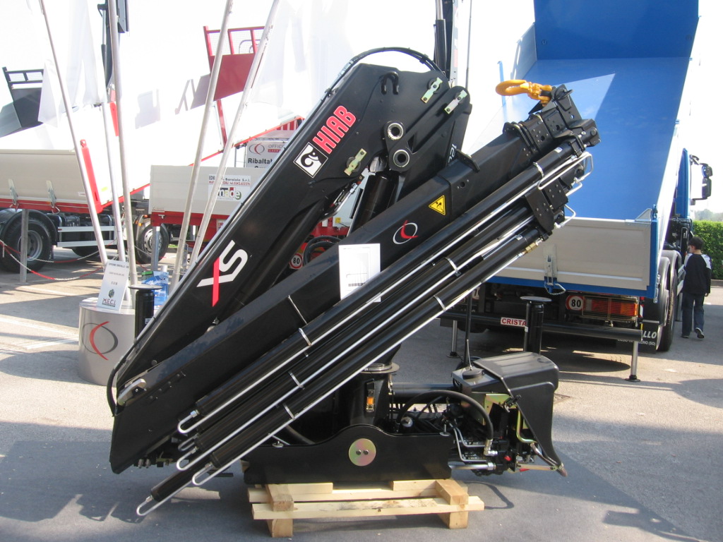 stand Officine Cristallo:Hiab XS