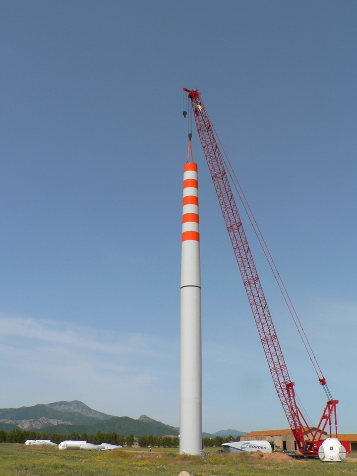 Montaggio della torre eolica