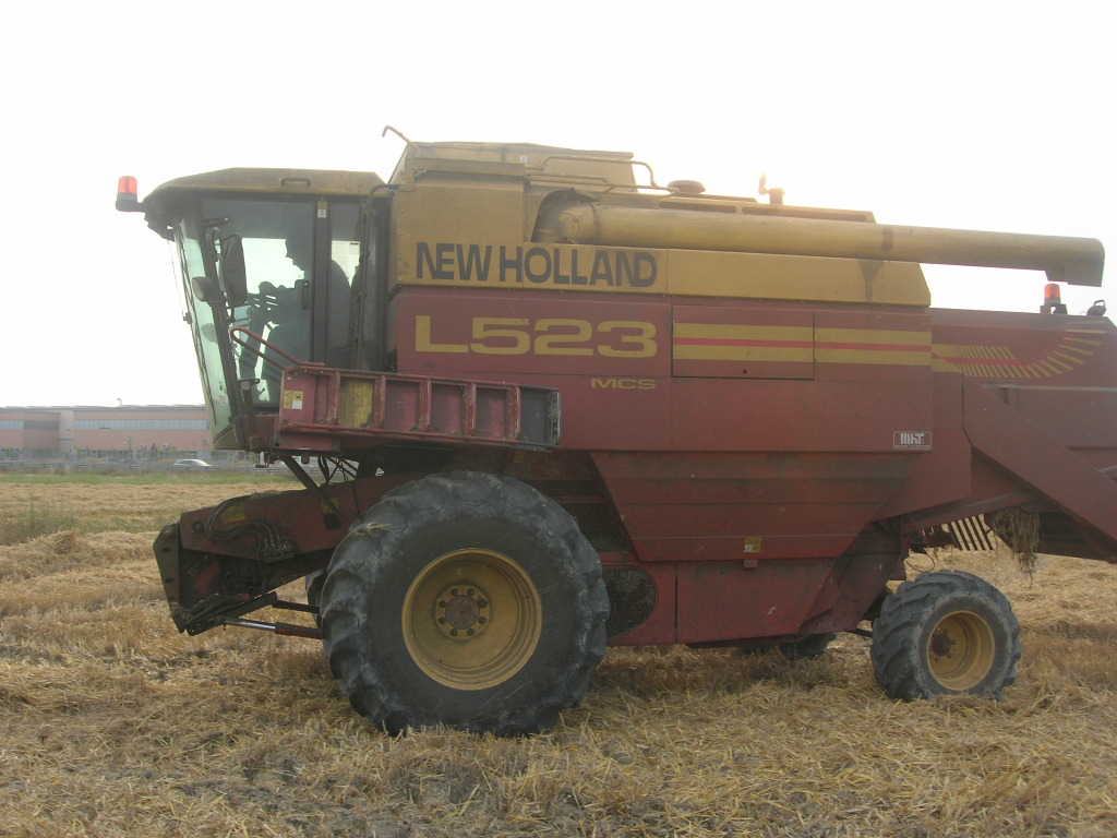 new holland L523 mcs
