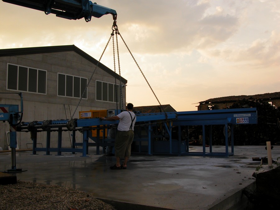 Posizionamento caricatore tronchi