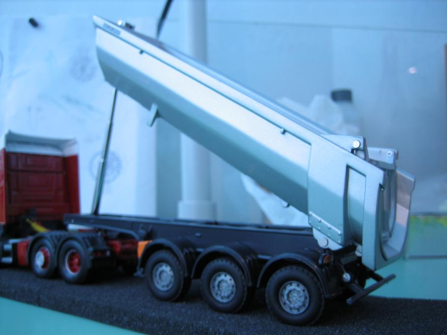 Scania Corgi + Vasca Tekno
