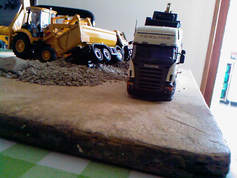 arrivo scania con pianale porta mezzi