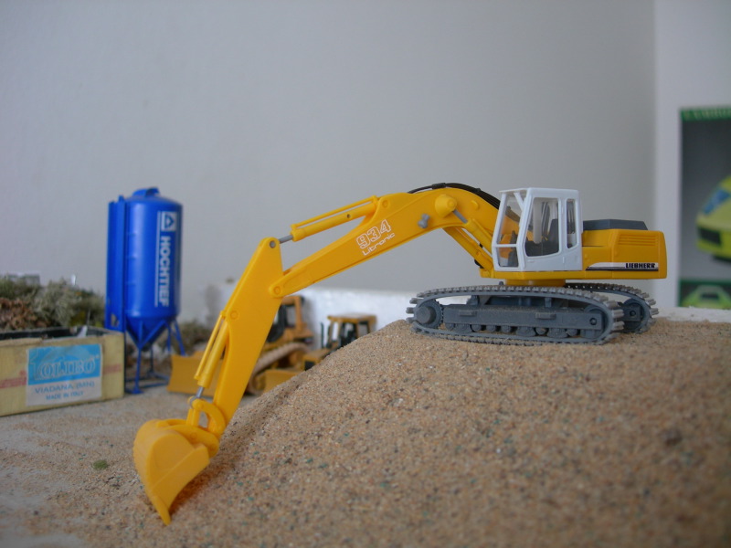 Liebherr R934