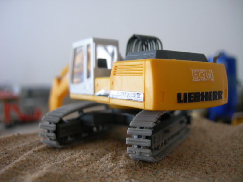 Liebherr R934