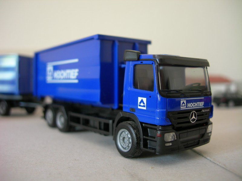 Mercedes-Benz Actros con scarrabile