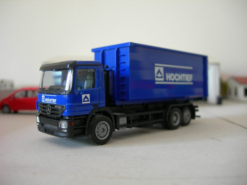 Mercedes-Benz Actros con scarrabile