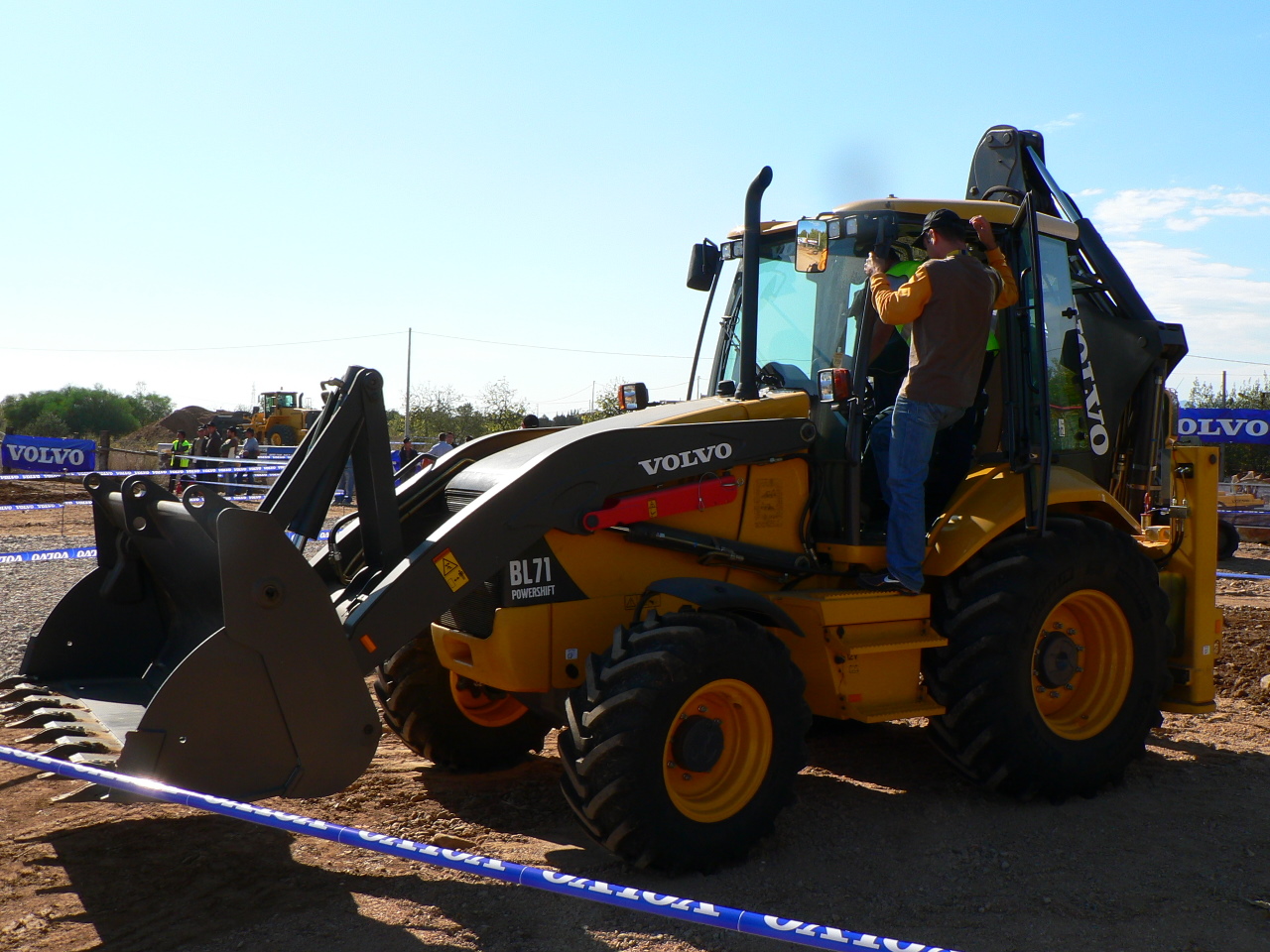 Volvo BL71 Plus