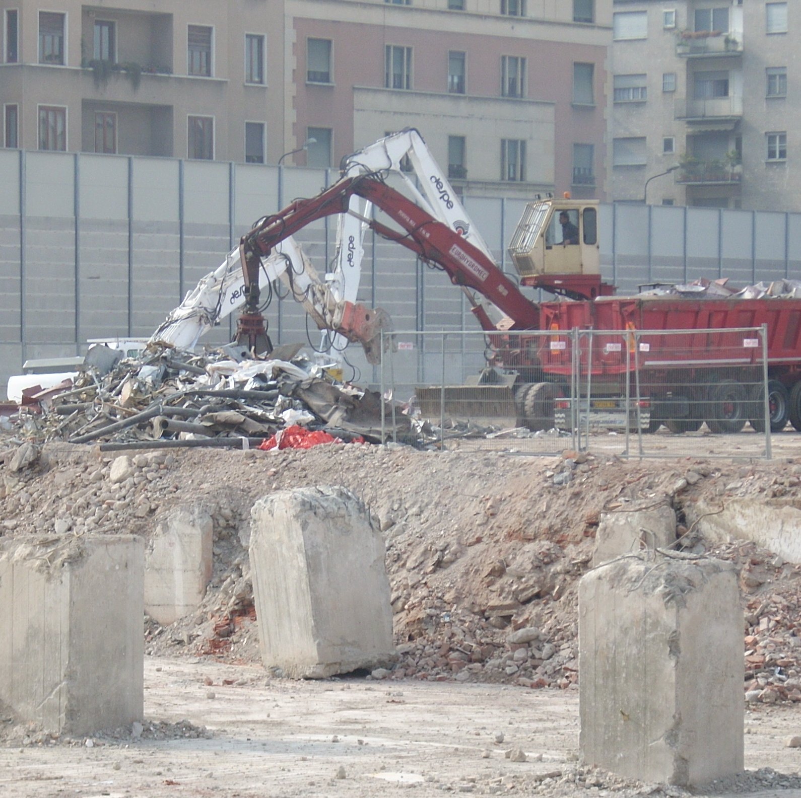 demolizione fiera