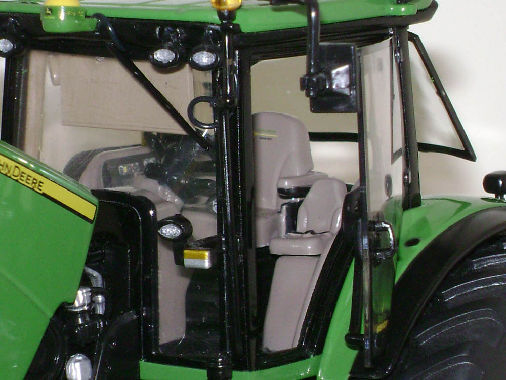 John Deere 8530 particolare cabina