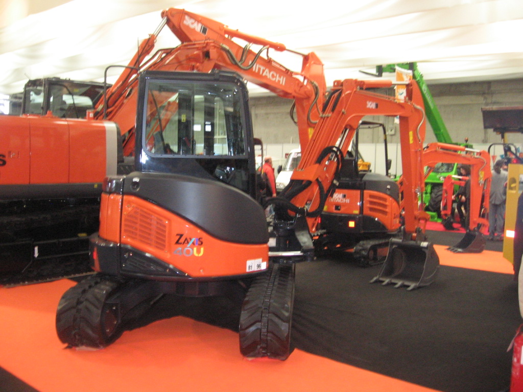 stand SCAI: Hitachi Zaxis 40U