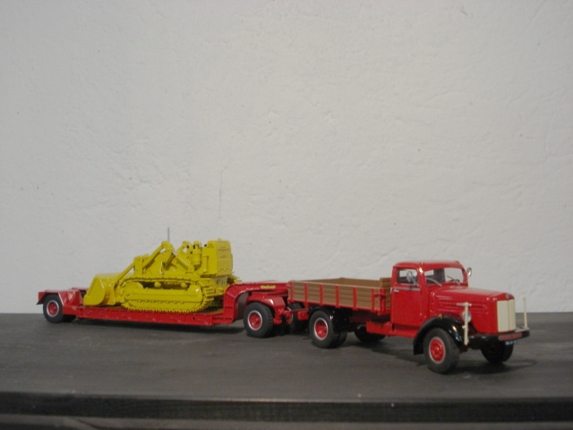 Scania L60 & CAT 977