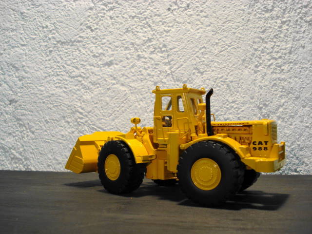 CAT 988