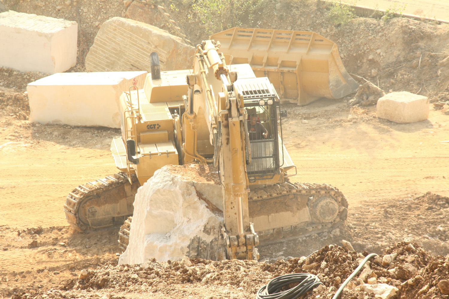 CAT 365B L
