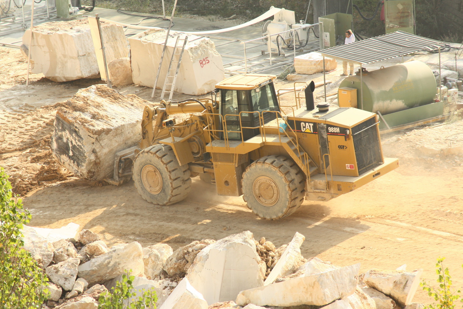 CAT 988H
