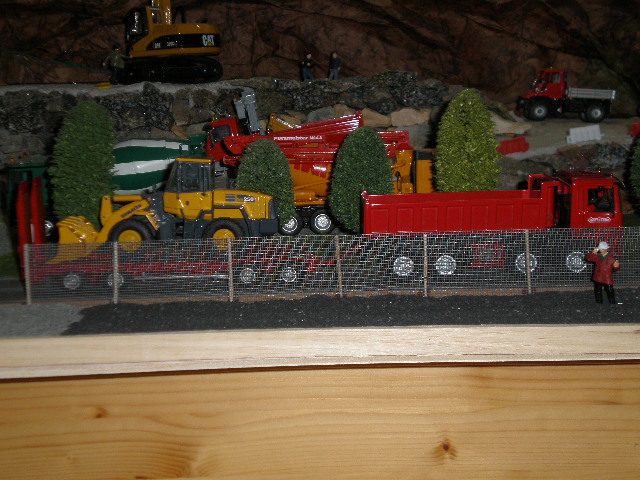 Fermata in cantiere per scarico pala