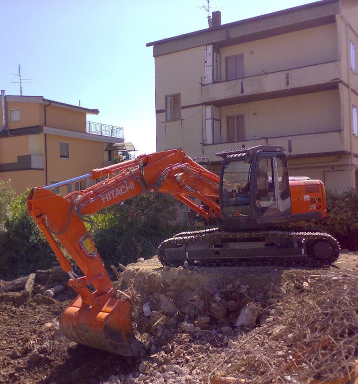 Hitachi Zaxis 210 LCN