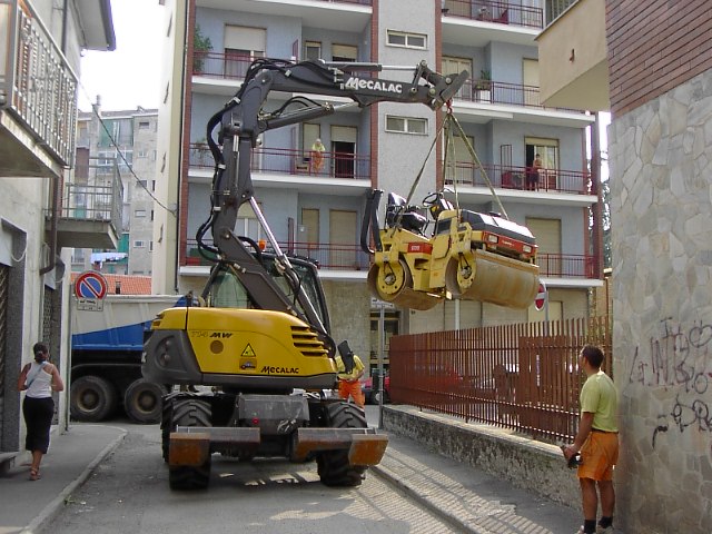 Mecalac girevole