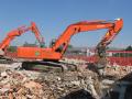 Hitachi Zaxis 350LCN con pinza
