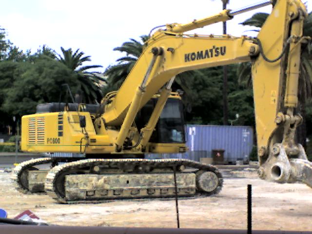 Komatsu pc 600 con riper