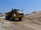 Dumper CAT 735