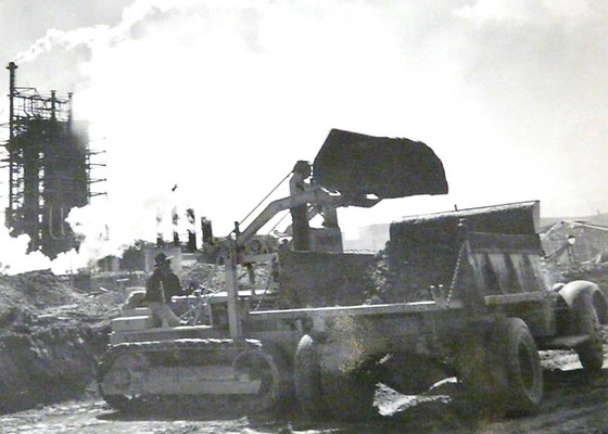 Traxcavator