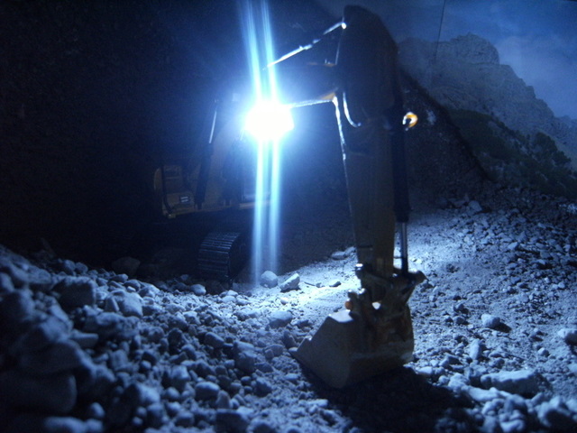 lavori notturni in cava