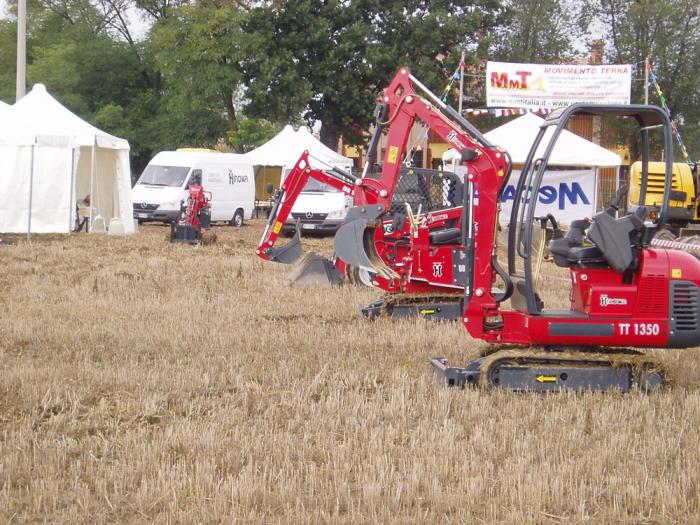 Miniescavatori Hinowa