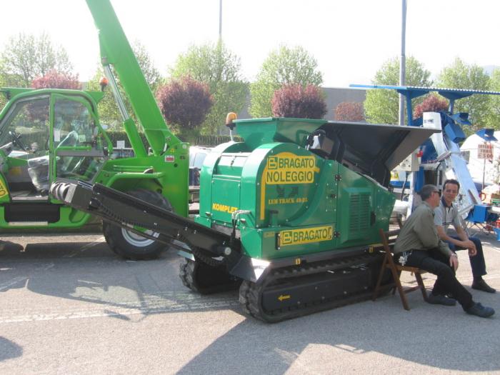 stand Bragato:frantoio LEM track