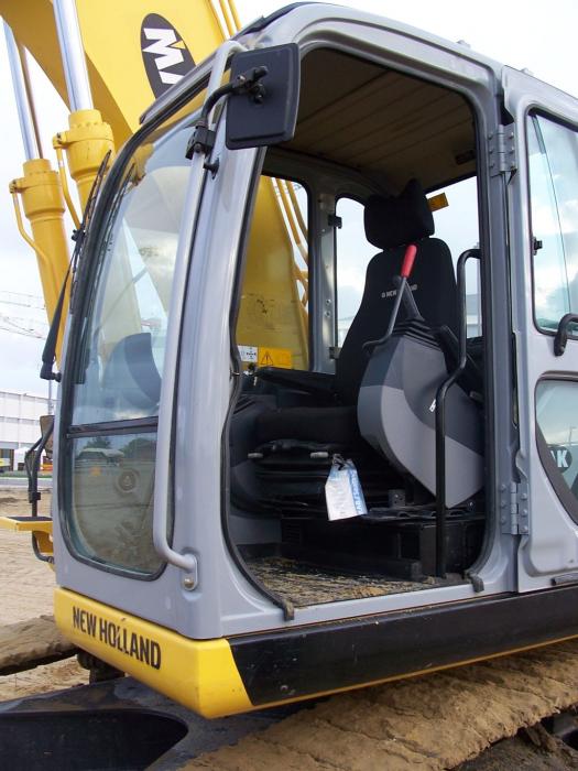 Interno del 245B new holland