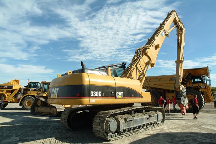 cat330 demolition
