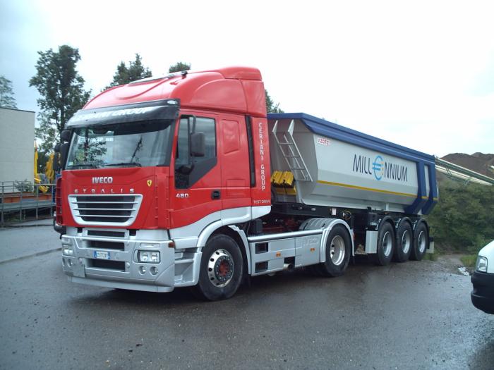 Uno Stralis in esposizione