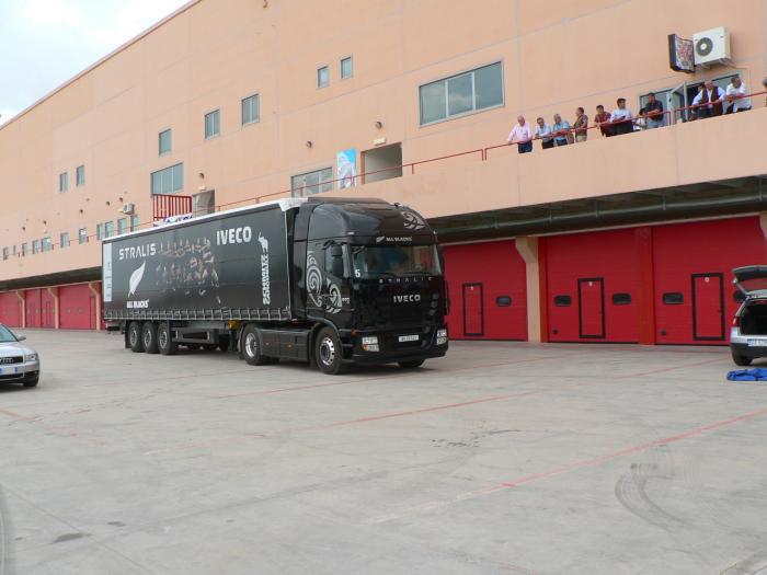 Iveco Stralis All Blacks