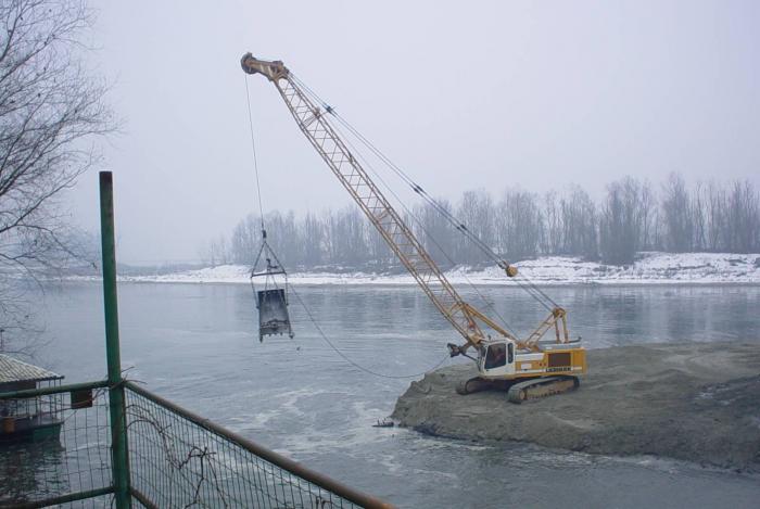 dragaggio ticino(Pavia)