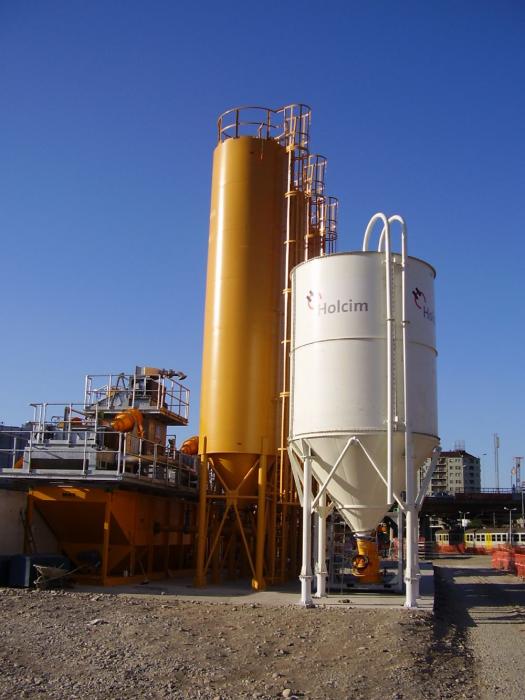 Silo bentonite e cisterne fanghi