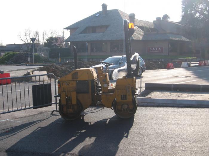 asfaltatura rotonda via Italia