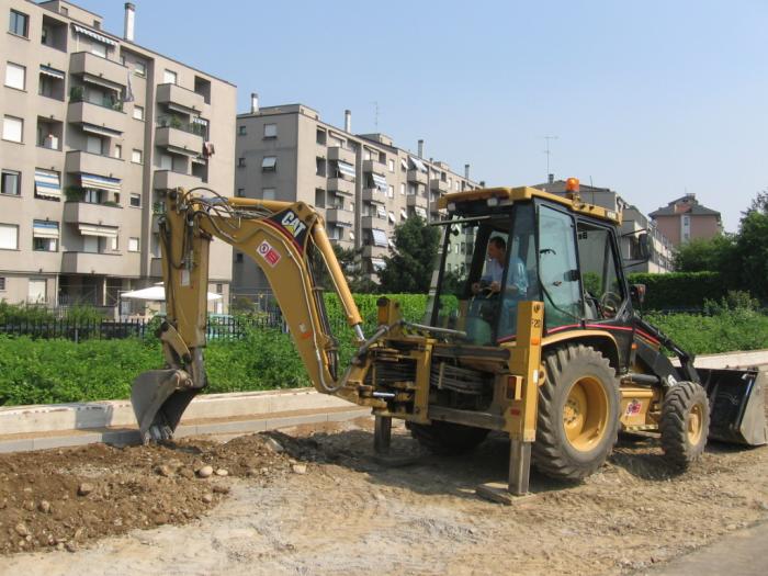 sbancamento per tracciato pista cicalbile
