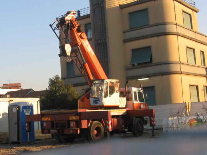 demolizione ex edificio Autobianchi Desio