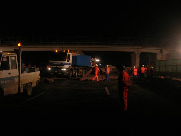 demolizione cavalcavia