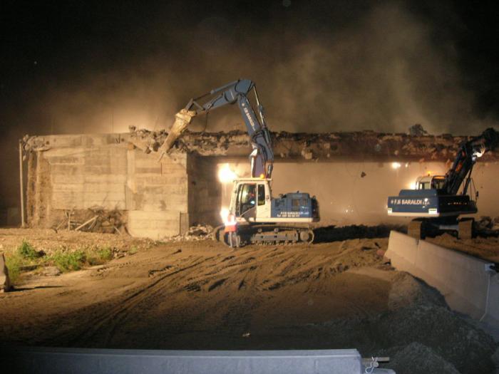 demolizione cavalcavia