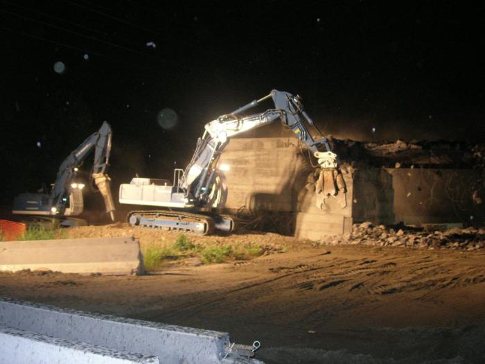 demolizione cavalcavia