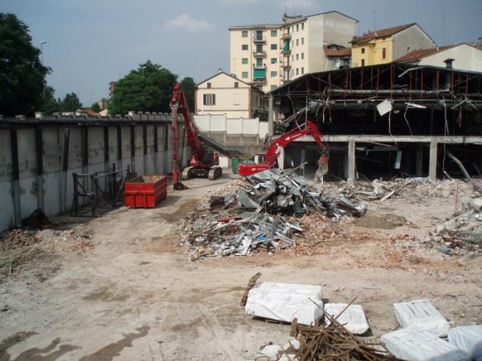 demolizione...
