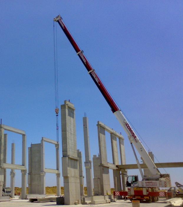 nino80 cantieri in corso 100tonn DEMAG