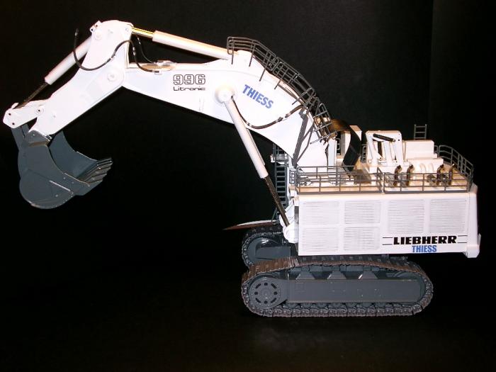 liebherr r996