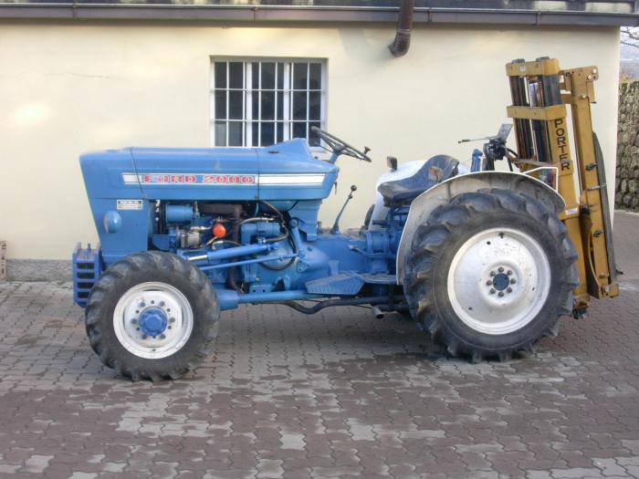 FORD 2000 DT