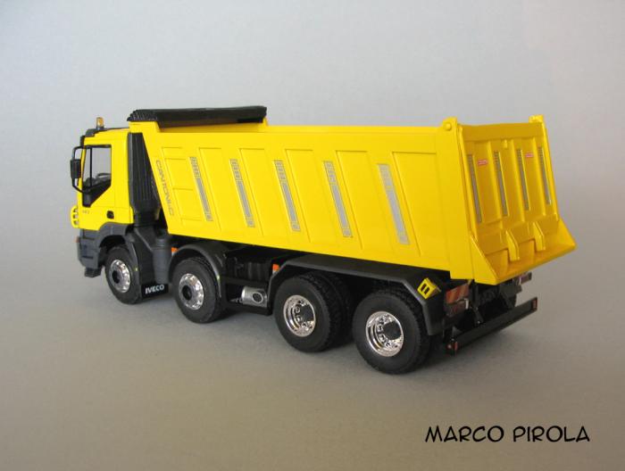 Trakker 1/43