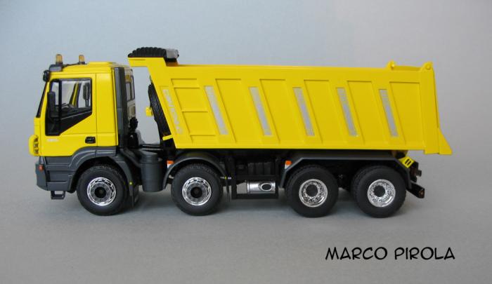 Trakker 1/43