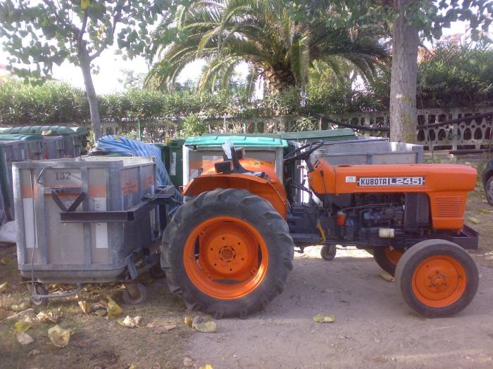 Kubota L245